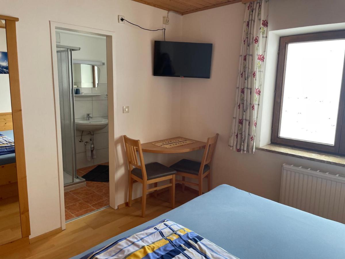 Schrahlehen Bed & Breakfast Wagrain Bagian luar foto